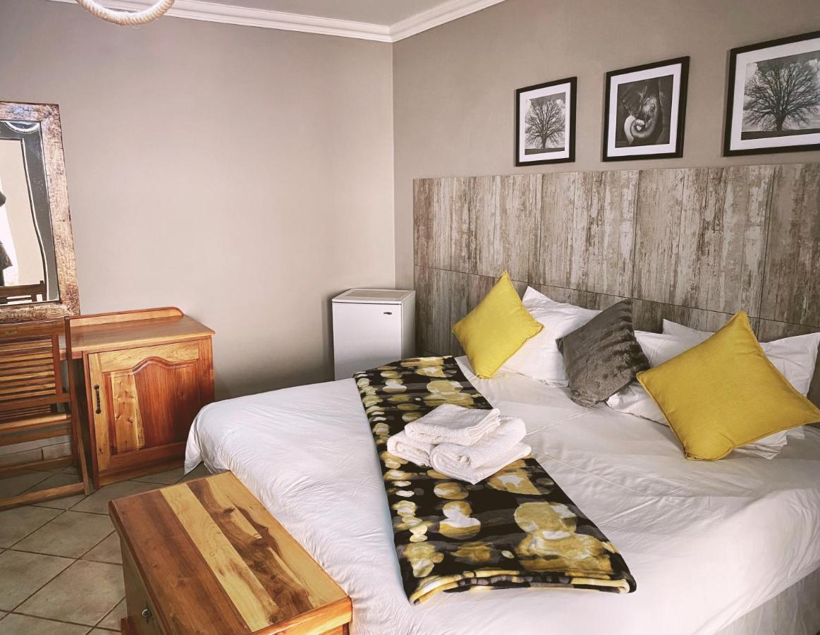 The Wilds Lodge Kuruman Exterior photo